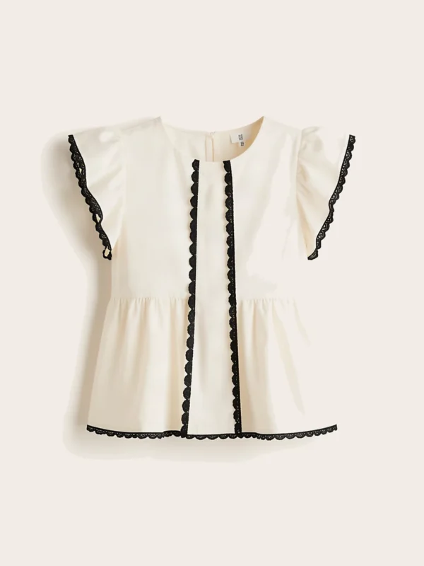 Camisa Con Aplique Negros Cuello Redondo