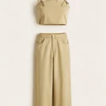 Conjunto De Top Corto Con Detalle De Cinta Y Pantalon De Pierna Ancha Color Aceituna