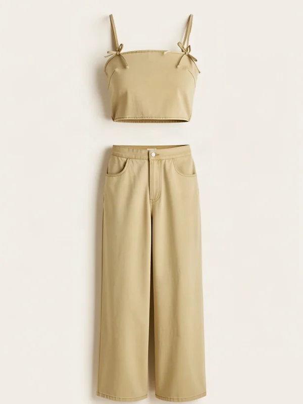 Conjunto De Top Corto Con Detalle De Cinta Y Pantalon De Pierna Ancha Color Aceituna