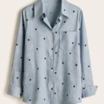 Camisa Con Corazones Bordados Color Indigo